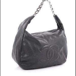 Chanel grey pebbled leather hobo bag